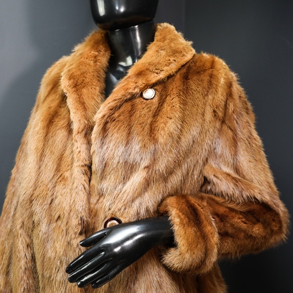 VINTAGE CARAMEL FOX FUR COAT - Picture 7 of 7